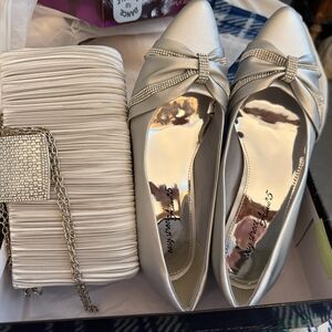 Jessica McClintock Silver Clutch and Shoes Set